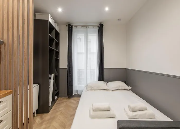 Raymond - Cosy Proche Montparnasse Апартаменты *