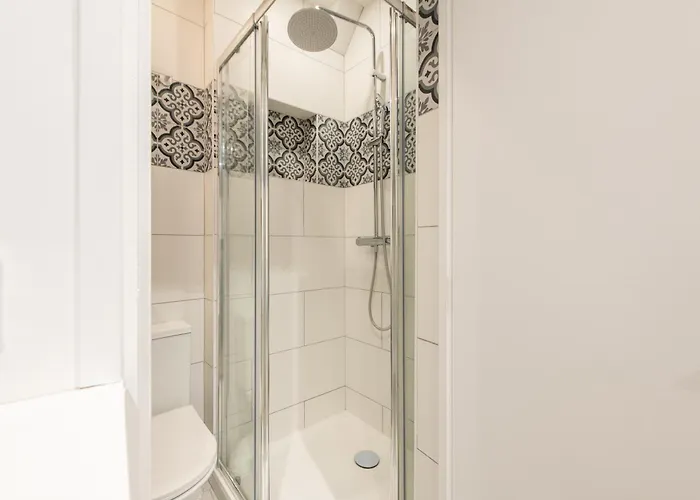Raymond - Cosy Proche Montparnasse Апартаменты *