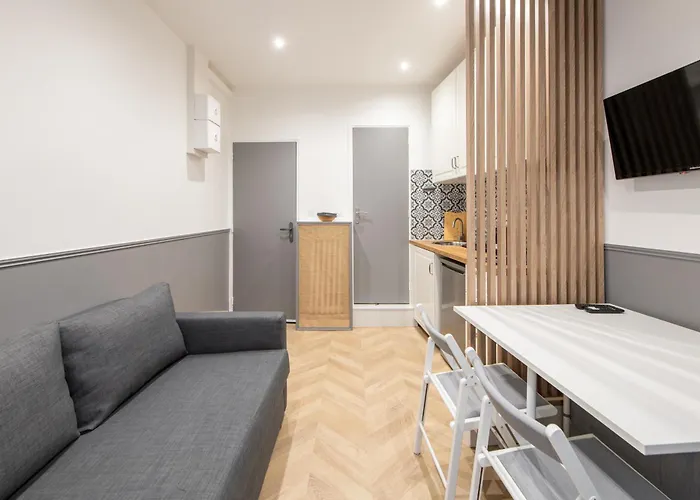 Raymond - Cosy Proche Montparnasse Апартаменты Париж